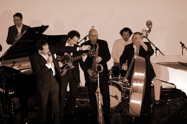min 2006 12 15 beaune boogie 253 sepia